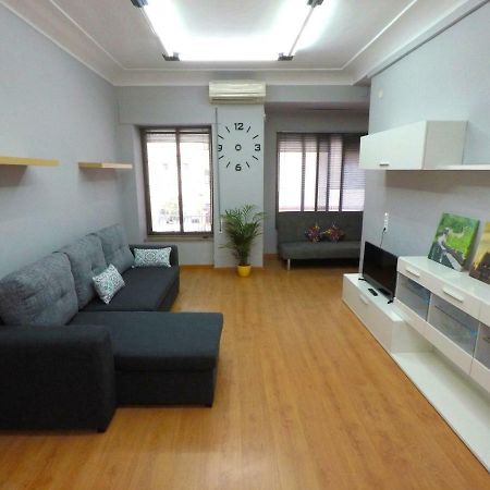 Eduardo Lucena 5, Alcazar Apartment Cordoba Luaran gambar