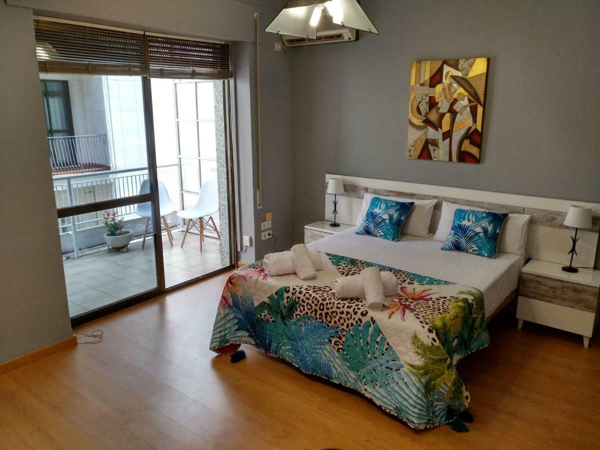 Eduardo Lucena 5, Alcazar Apartment Cordoba Luaran gambar