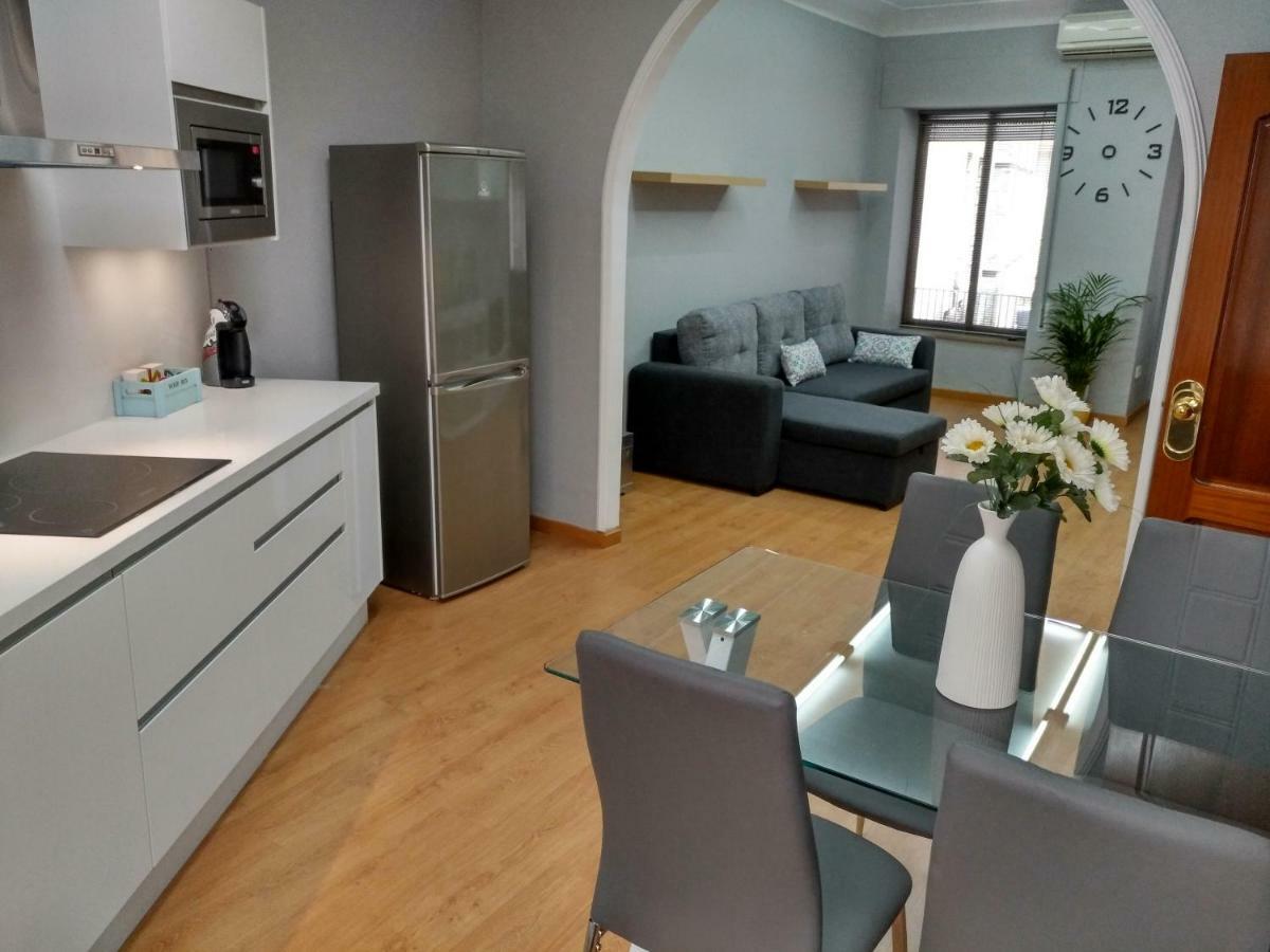 Eduardo Lucena 5, Alcazar Apartment Cordoba Luaran gambar